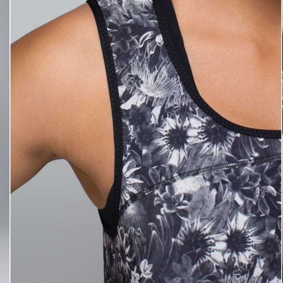 Lululemon Run: Split Singlet - Picture 4 of 12